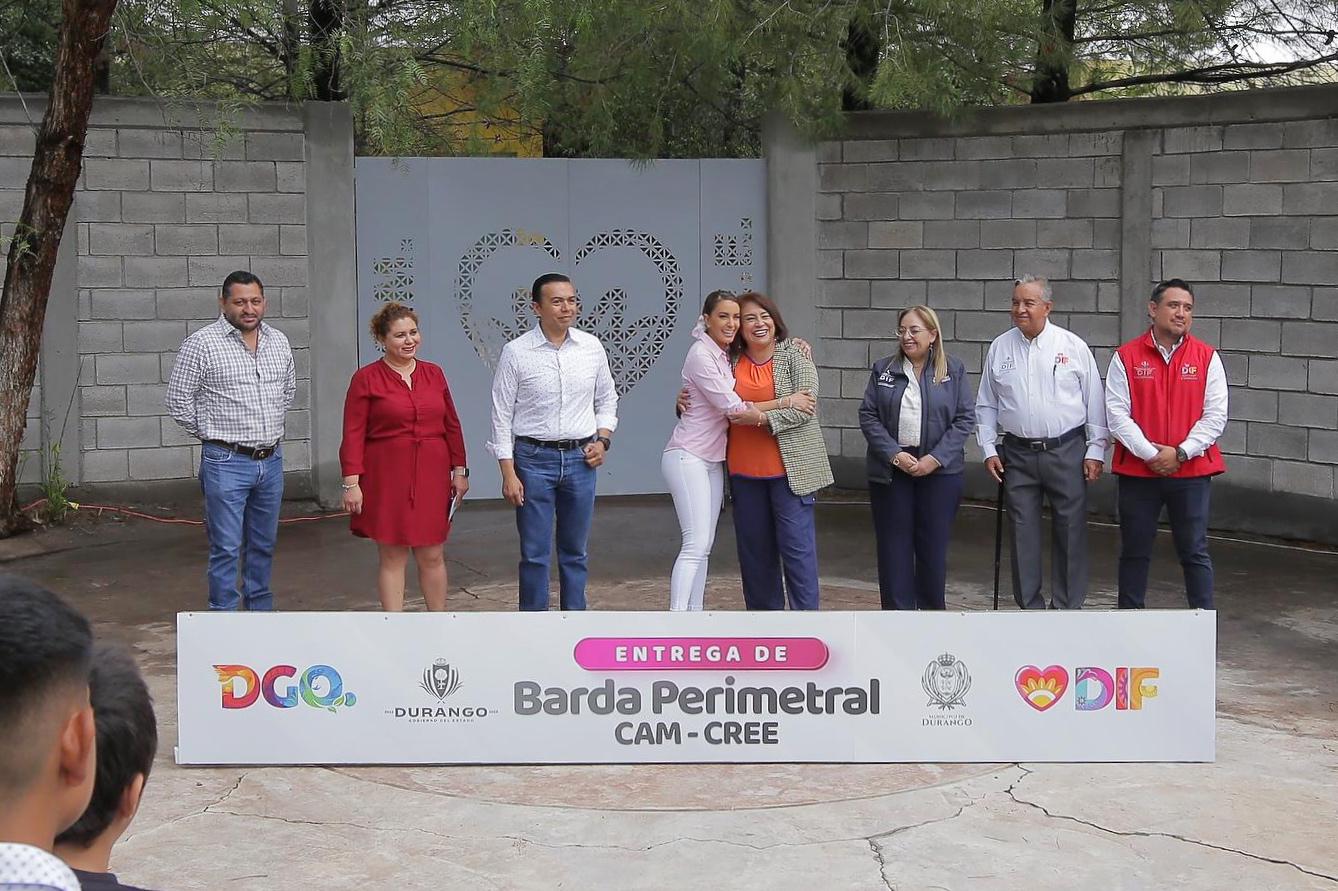 Entrega Marisol Rosso barda perimetral del CREE y CAM CREE; obra que brinda seguridad a usuarios y personal